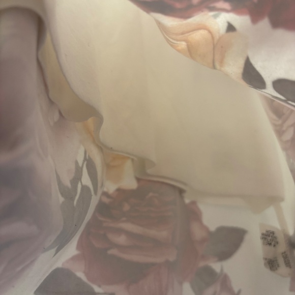 Gaze White Floral Spaghetti Strap Bodysuit - Picture 6 of 7